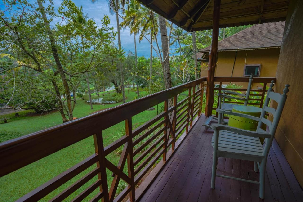 Fragrant Nature Backwater Resort & Ayurveda Spa Kollam Exterior photo