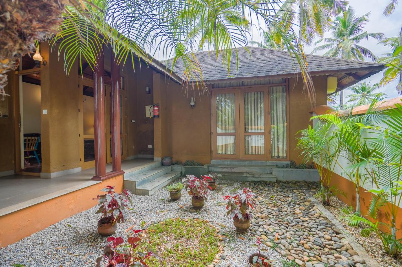 Fragrant Nature Backwater Resort & Ayurveda Spa Kollam Exterior photo