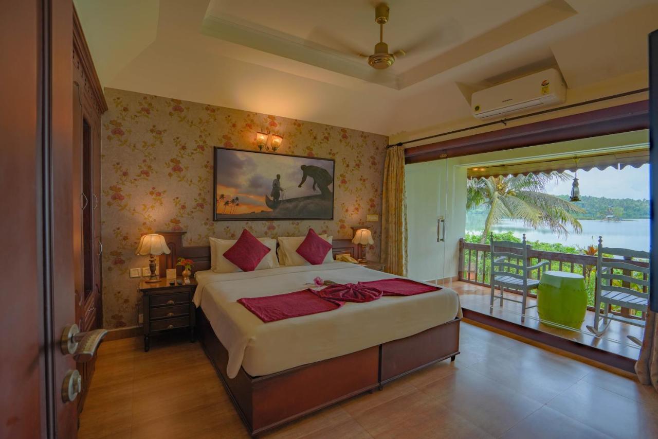 Fragrant Nature Backwater Resort & Ayurveda Spa Kollam Exterior photo