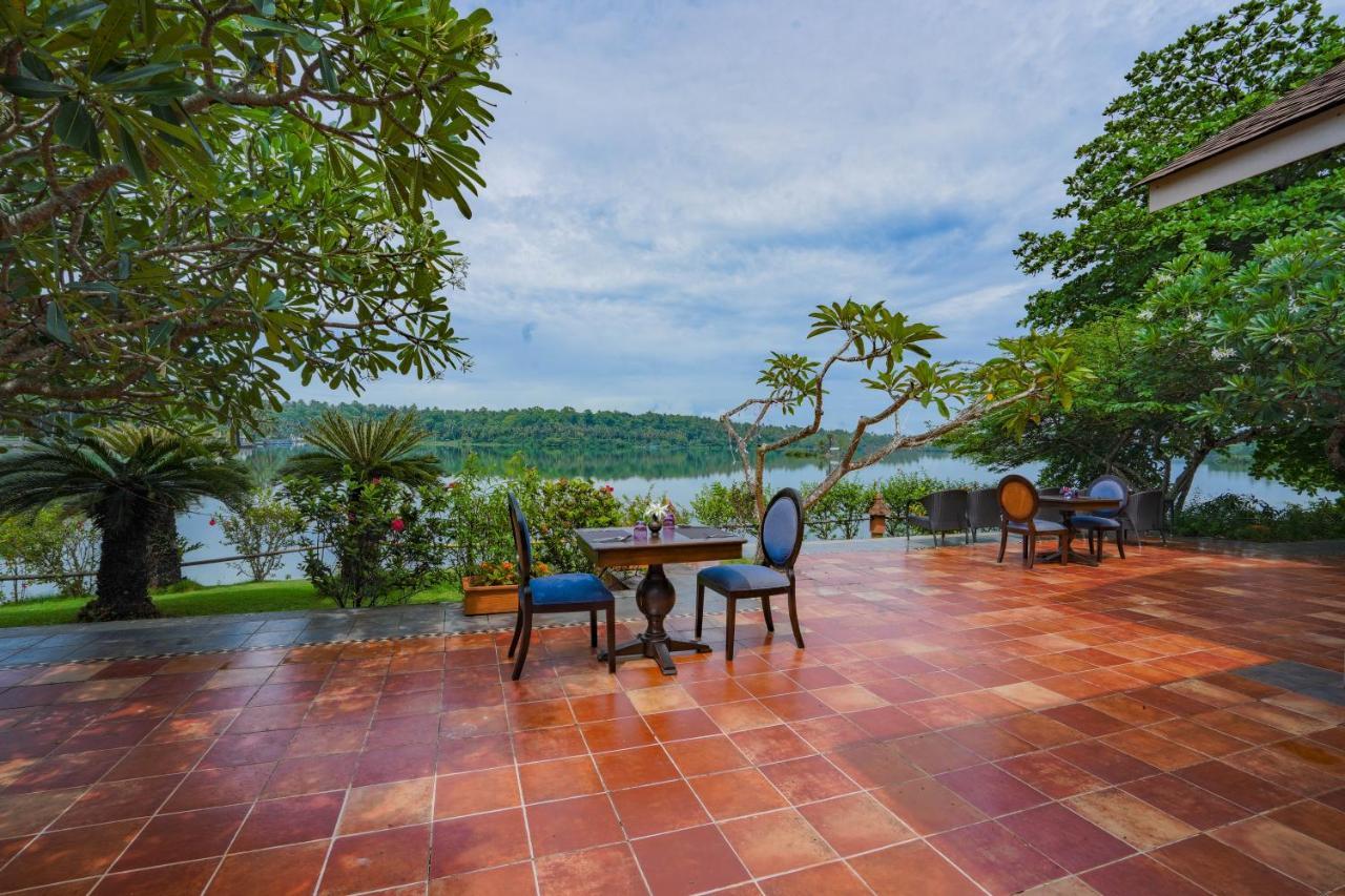 Fragrant Nature Backwater Resort & Ayurveda Spa Kollam Exterior photo