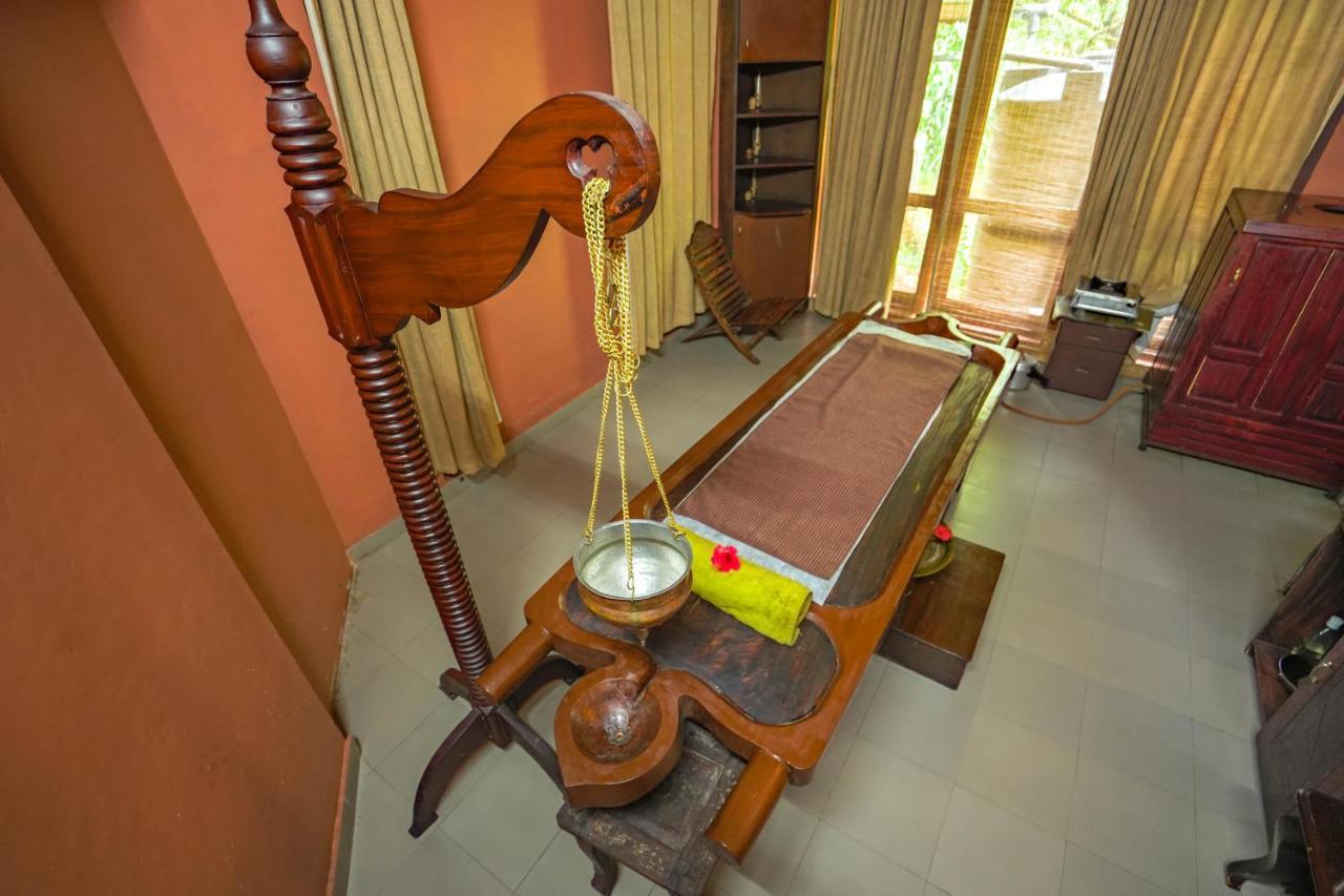 Fragrant Nature Backwater Resort & Ayurveda Spa Kollam Exterior photo
