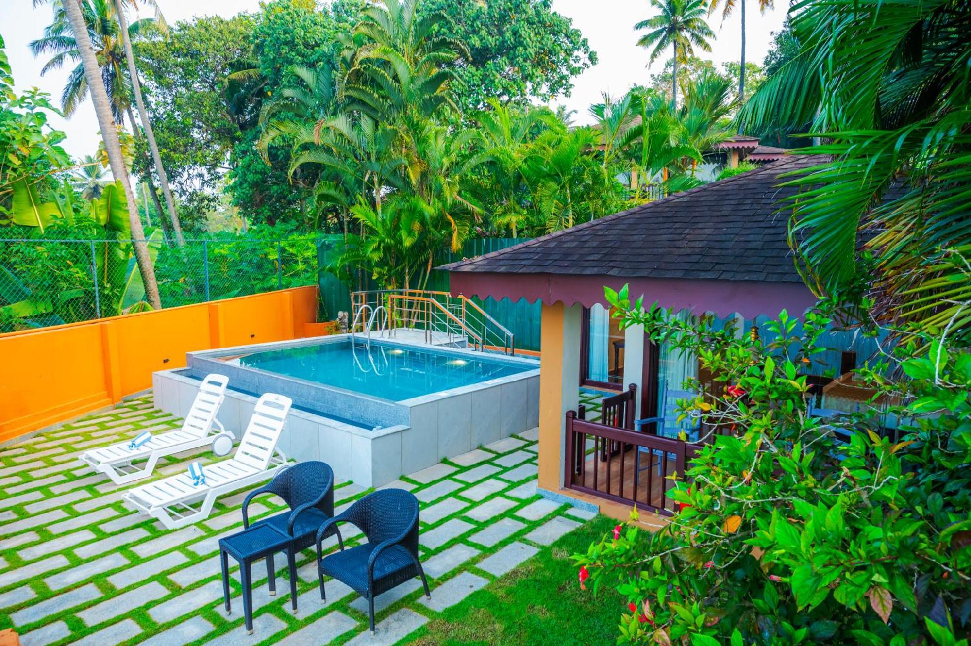 Fragrant Nature Backwater Resort & Ayurveda Spa Kollam Exterior photo