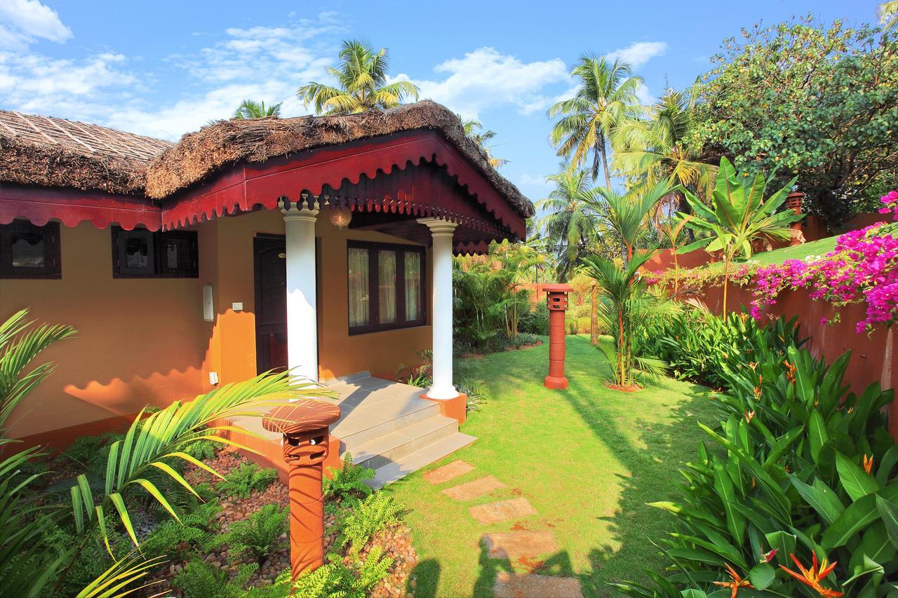 Fragrant Nature Backwater Resort & Ayurveda Spa Kollam Exterior photo